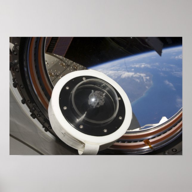 Poster Un rocher lunaire (Devant)