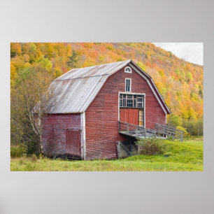Poster Une grange en montagnes vertes du Vermont.