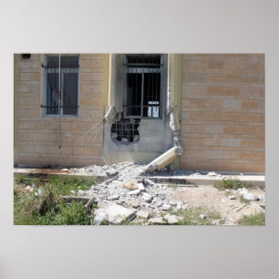 Poster Une Grenade propulsée Par Roquette