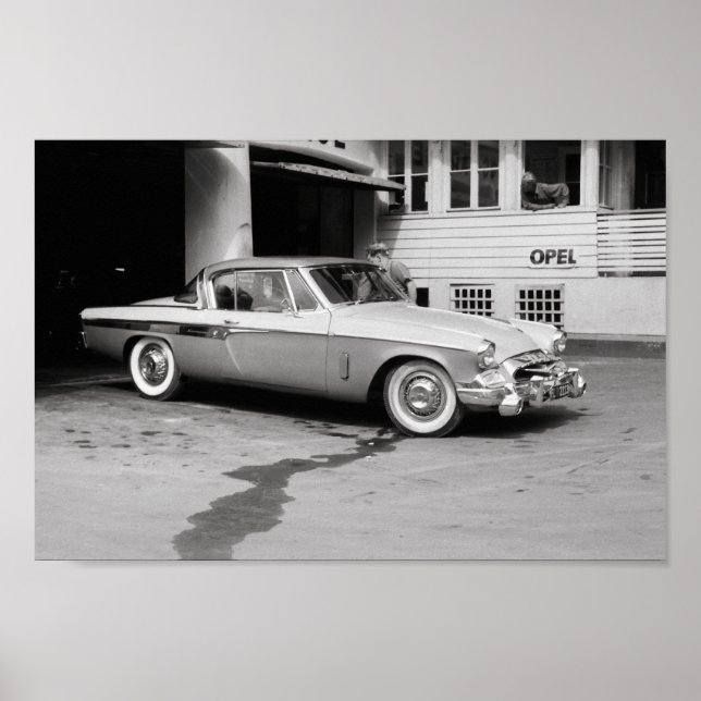 Poster Voiture classique noire et blanche 1968 Europe (Devant)