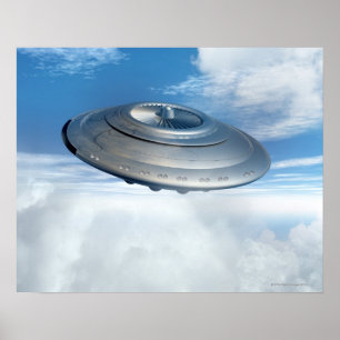 Poster Vol d'UFO par les cieux nuageux