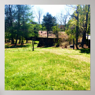 Poster Vue de face Une grange rustique centenaire