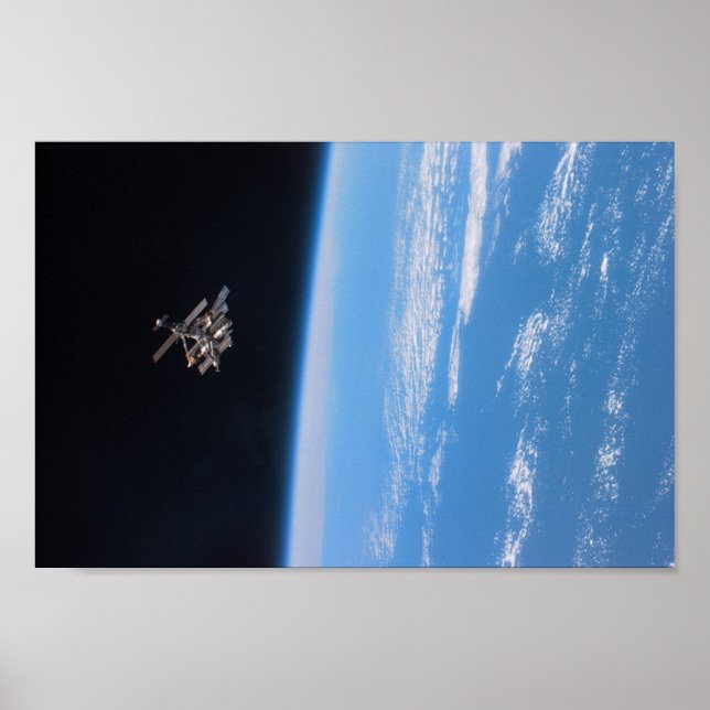 Poster Vue de la station spatiale Mir de Shuttle Atlantis (Devant)