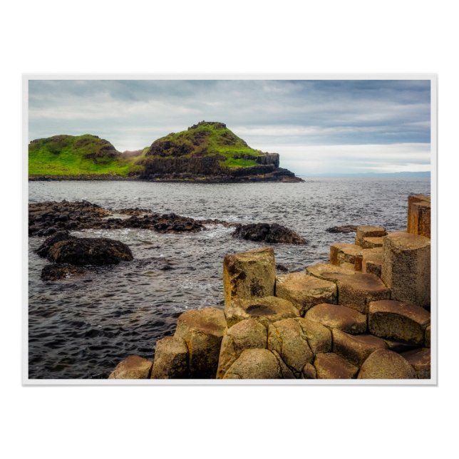 Poster Where Fire Meets Folklore: The Giant's Causeway  (Devant)