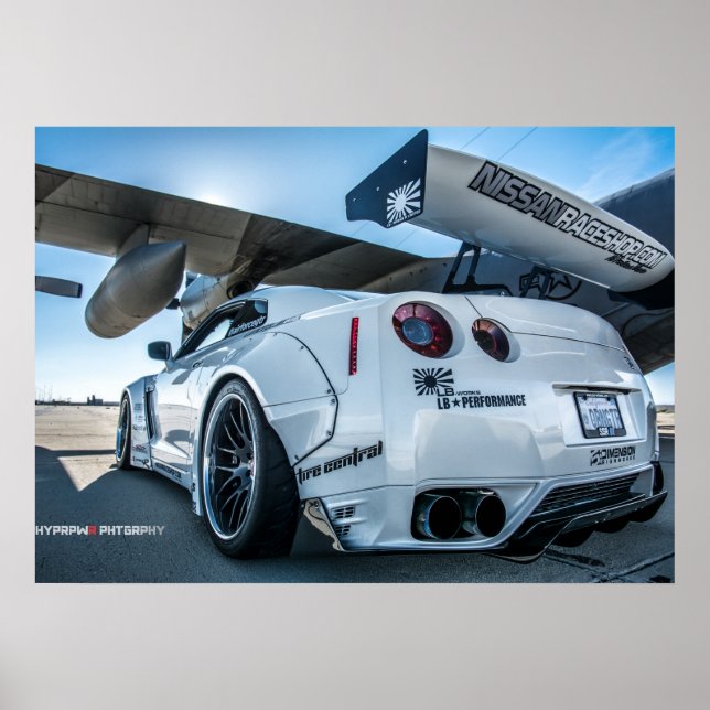 Poster Widebody Nissan GT-R Libertywalk R35 avec avion (Devant)