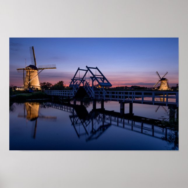 Poster Windmills et pont-levis à l'affiche du coucher du  (Devant)