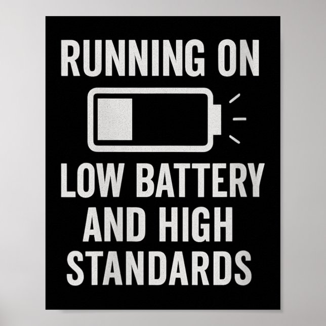 Poster Womens Running On Low Battery And High Standards F (Devant)
