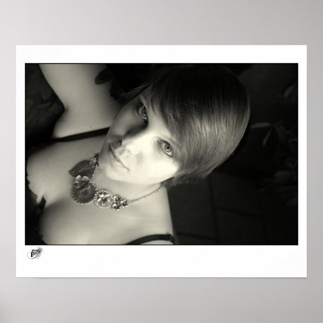 Poster Yeux et collier (Devant)