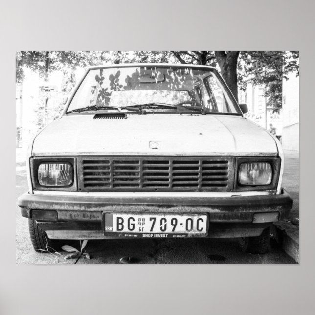 Poster Yugo, vieux bagage de voiture yougoslave (Devant)