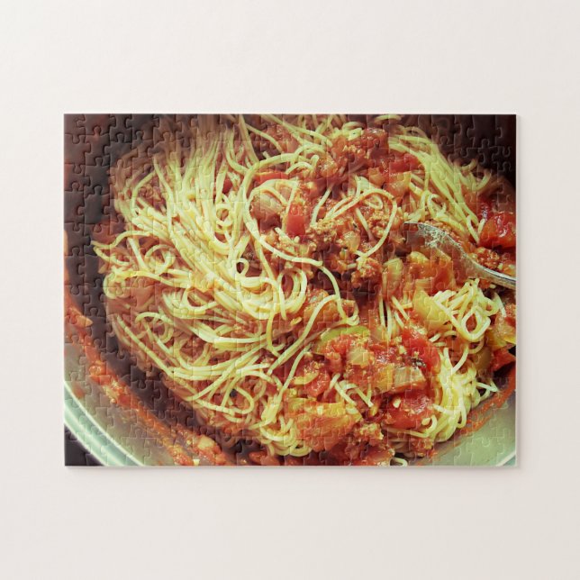 Pot of spaghetti with meat sauce jigsaw puzzle (Horizontal)
