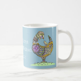 Poule de Pâques et tasse de poussin