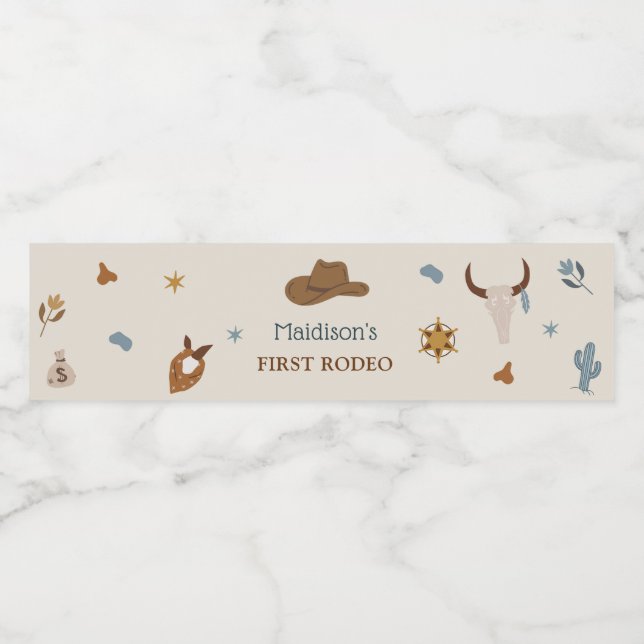 Pour Bouteilles D'eau Western Rustic Birthday Party Étiquette de bouteil (Étiquettes simples)