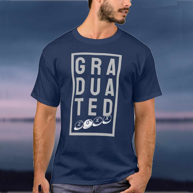 Pour les nouveaux diplômés. T-shirt diplômé (Créateur téléchargé)