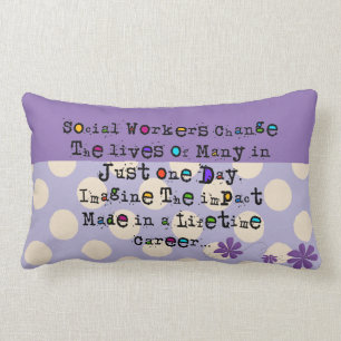 Pourpre lunatique de coussin d'assistant social