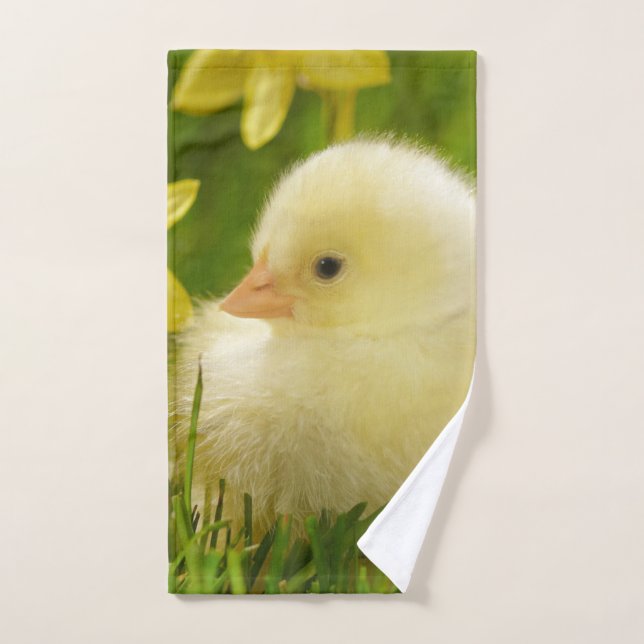 poussin de bébé dans les jonquilles (Serviette à main)