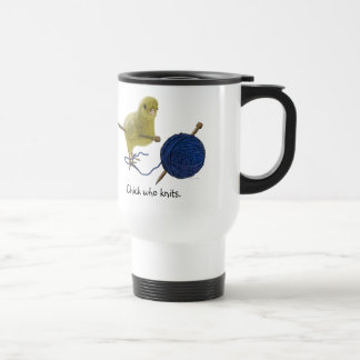 Poussins qui tricotent la tasse de voyage