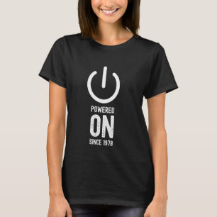 Powered On Since 1978 Funny 46th Birthday Mens Jok T-Shirt