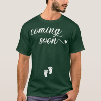 Pregnancy Announcement For Pregnant Mom To Announc T-Shirt