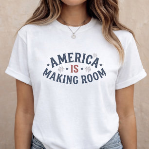 Pregnancy Announcement Mom to Be 4th of July T-Shirt