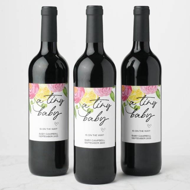 Pregnancy Baby Announcement Tiny Baby Mom To Be Wi Wine Label (Bottles)