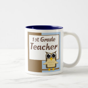 Première tasse de professeur d'école primaire