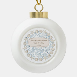 Premiers coquillages de décoration de Noël côtier