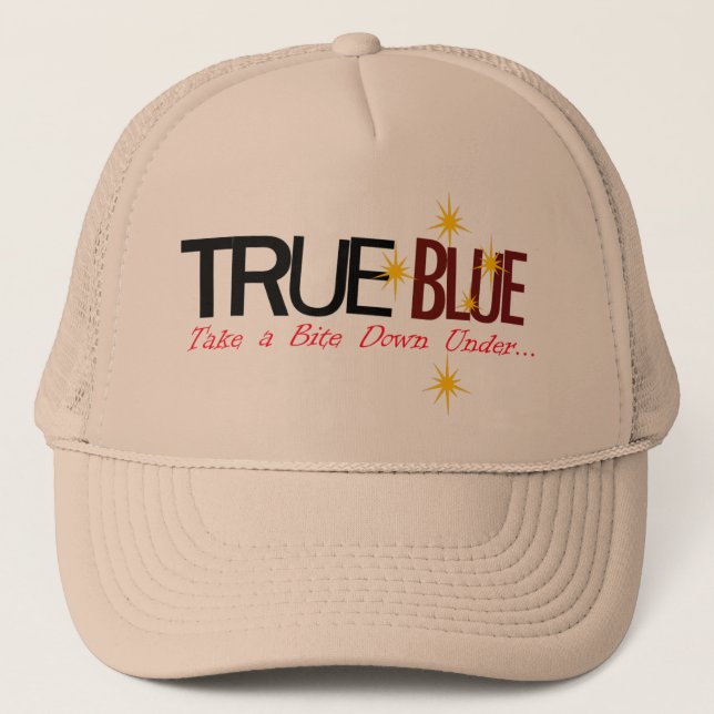 Prenez une morsure vers le bas sous le casquette (Devant)