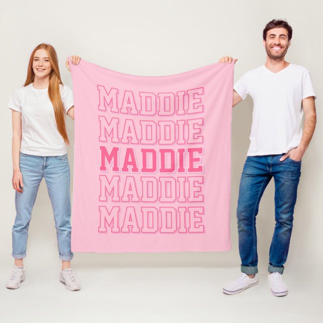 Préppy Pink Monogram Nom Couverture (En situation)