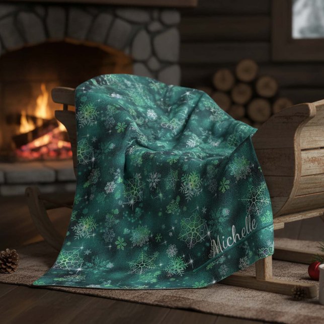 Prettiest Snowflakes Pattern Green ID846 Fleece Blanket (Creator Uploaded)