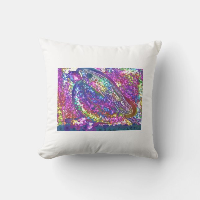 Pretty bird throw pillow (Front)
