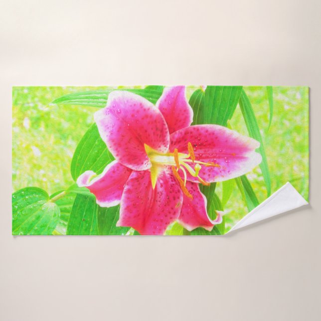 Pretty Deep Pink Stargazer Lily on Lime Green Bath Towel (Bath Towel)