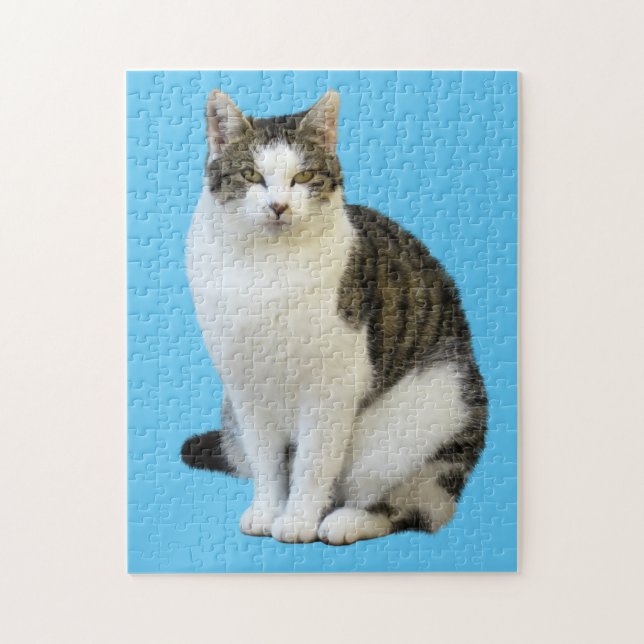 PRETTY DOMESTIC CAT JIGSAW PUZZLE (Vertical)