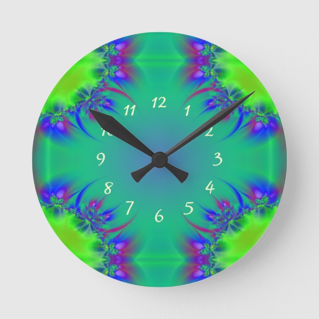 Pretty Fractal Design Round Clock (Front)