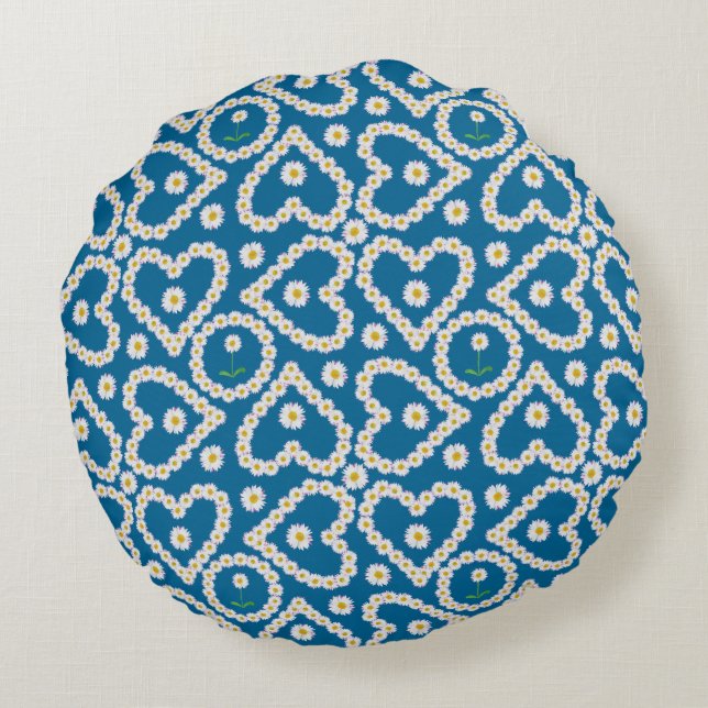 Pretty Heart-shaped Daisy Chains on Blue, Round Pillow (Back)