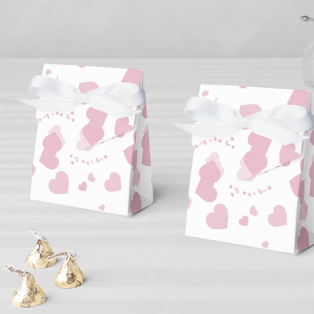 Pretty love heart  favor box (Creator Uploaded)