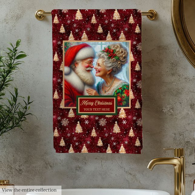 Pretty Mr. and Mrs. Claus Christmas Bath Towel (Pretty Mr. and Mrs. Claus Christmas Bath Towel)