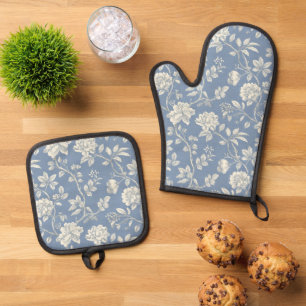 Pretty Romantic Blue Cream Flowers   Oven Mitt & Pot Holder Set