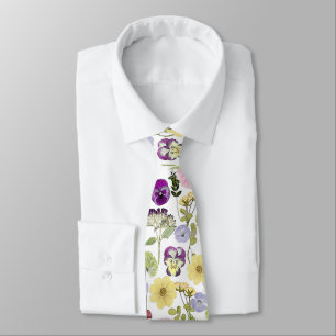 Pretty Wild Flowers Pattern Floral Tie