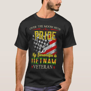 Pride Grandpa Vietnam Veteran Gift Vietnam War Vet T-Shirt