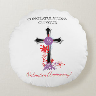 Priest 35th Ordination Anniversary Black Cross Round Pillow