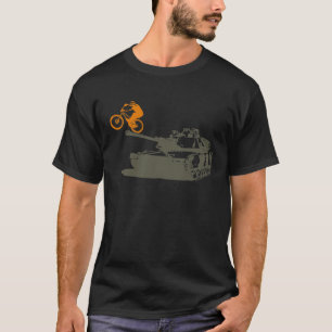 Procès montant le T-shirt de vélo