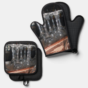 Profound Impact Oven Mitt & Pot Holder Set