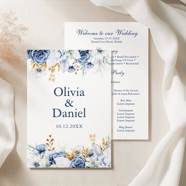 Programme moderne de mariage floral bleu et or (Modern Bluen and Gold Floral Wedding Program on an elegant white wedding table)