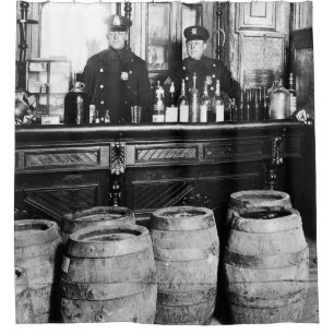 Prohibition - Speakeasy Police Raid Bootlegger - M