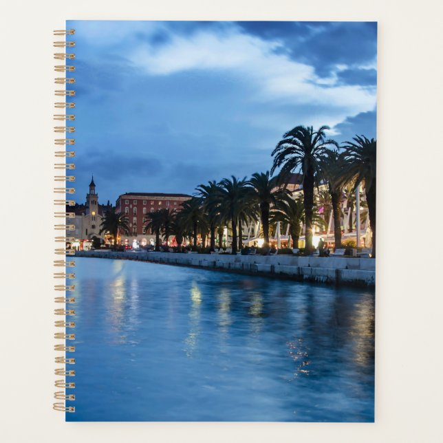 Promenade de Split en Croatie (Devant)