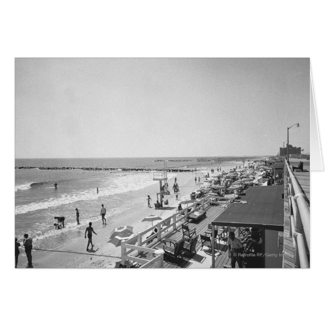 Promenade et plage B&W vue surélevée (Devant horizontal)