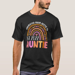 Promoted To Aunt Est 2022 New Auntie Rainbow Mothe T-Shirt