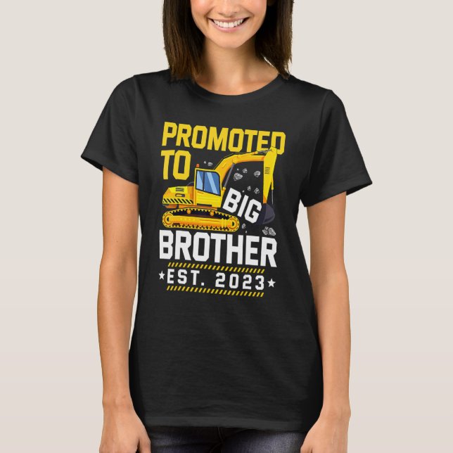 Promoted to Big Bro 2023 Levelled up to Big Brothe T-Shirt (Front)