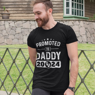Promoted to Daddy 2024 Funny New Father T-Shirt