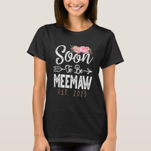 Promoted to Grandma 2023 Mothers Day Soon to be Me T-Shirt